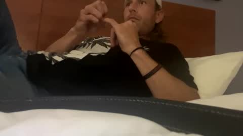 cumslutboi27 online show from March 4, 2025, 4:49 am