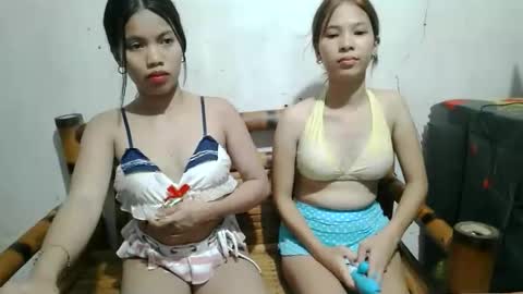 cumwhore4uxox online show from April 29, 2026, 5:30 pm