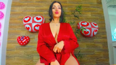 cupcake_izzy online show from February 19, 2026, 5:36 am