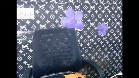 cupidxdoll online show from September 8, 2025, 3:33 pm