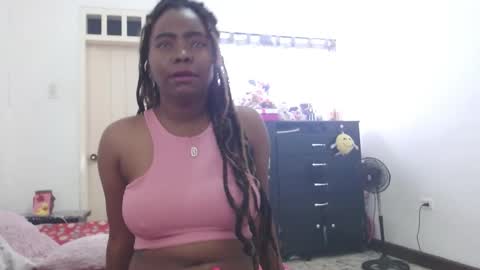 Snapshot of cuplex_hotlatina94 chatting on December 1, 2024, 5:02 pm dominic and julieta... independent models online show from December 1, 2024, 5:02 pm