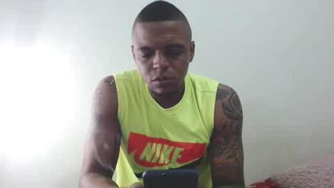 Snapshot of cuplex_hotlatina94 chatting on December 4, 2024, 10:57 am dominic and julieta... independent models online show from December 4, 2024, 10:57 am