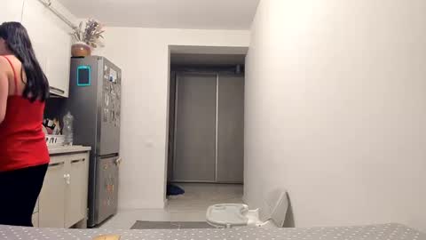 maria  alex online show from February 17, 2025, 5:04 am