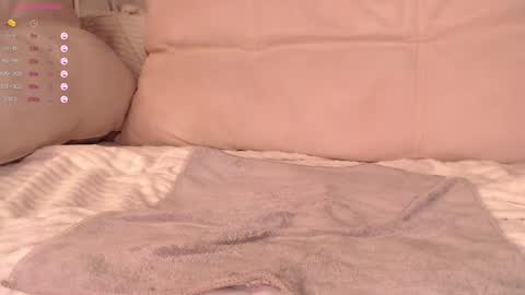 Snapshot of cuponette chatting on March 1, 2025, 5:49 pm Jessy online show from March 1, 2025, 5:49 pm