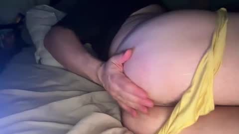 Snapshot of curiousguy8807 chatting on April 15, 2026, 5:25 am curiousguy8807 online show from April 15, 2026, 5:25 am