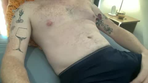 Snapshot of curiousmax18 chatting on November 17, 2025, 4:46 pm Maxx online show from November 17, 2025, 4:46 pm