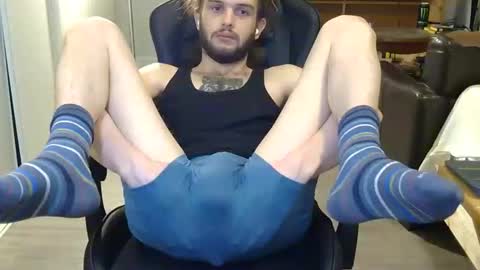 curiouss25 online show from February 18, 2026, 9:05 am