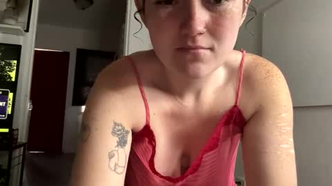 Snapshot of curliegirlee chatting on April 21, 2026, 1:42 am curliegirlee online show from April 21, 2026, 1:42 am
