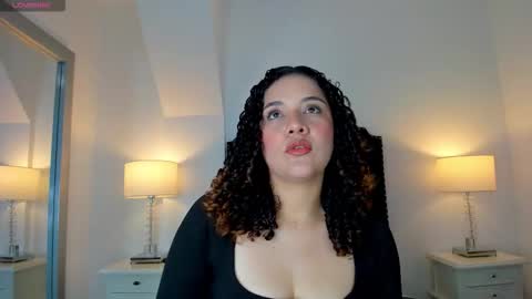 curly luna  online show from March 14, 2026, 7:08 pm