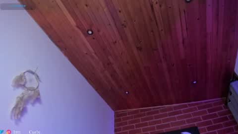 curly_scarlett69 online show from May 4, 2026, 6:37 pm
