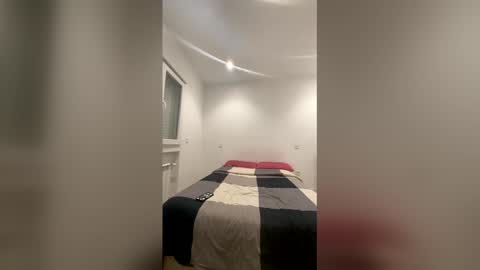 curlythiago online show from March 19, 2026, 2:04 am