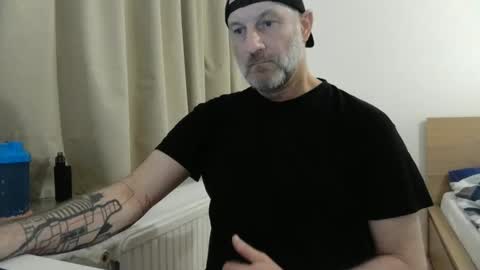 Curman85 online show from January 6, 2025, 11:31 pm