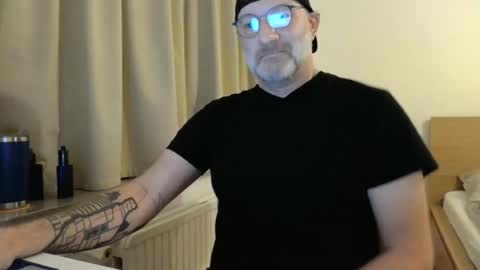 Curman85 online show from February 1, 2026, 11:47 pm