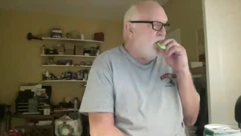 Snapshot of curo69 chatting on January 2, 2025, 10:55 pm ALAN online show from January 2, 2025, 10:55 pm