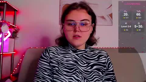 Snapshot of curvy_janie chatting on December 16, 2025, 3:55 am Jane online show from December 16, 2025, 3:55 am