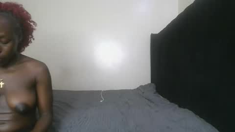 Snapshot of curvy_melvs chatting on March 4, 2026, 7:53 pm mel online show from March 4, 2026, 7:53 pm
