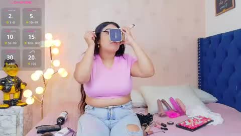 Snapshot of curvybuffgirl chatting on July 23, 2026, 7:45 pm Michel online show from July 23, 2026, 7:45 pm