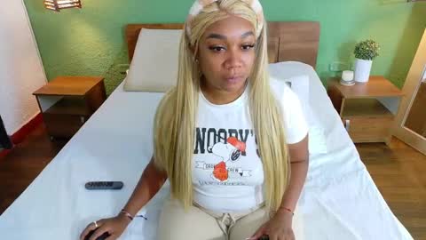 Danna online show from March 4, 2025, 2:49 am