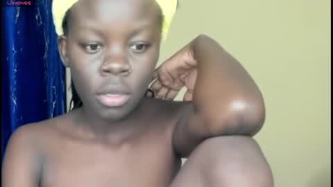 Snapshot of curvyjoan chatting on January 29, 2025, 10:48 am curvyjoan online show from January 29, 2025, 10:48 am