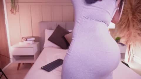 Samantha online show from March 15, 2026, 6:36 pm