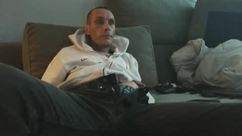 Snapshot of curvylover046 chatting on April 4, 2026, 5:43 pm curvylover046 online show from April 4, 2026, 5:43 pm