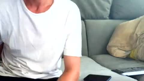 Snapshot of curvylover046 chatting on July 26, 2026, 4:25 pm curvylover046 online show from July 26, 2026, 4:25 pm