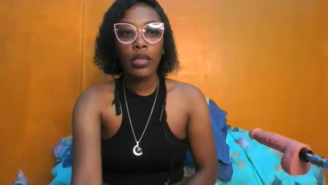 curvylyin online show from March 15, 2026, 2:01 pm