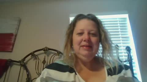 Snapshot of curvynurse69 chatting on June 21, 2026, 2:41 pm curvynurse69 online show from June 21, 2026, 2:41 pm