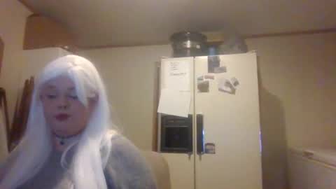 dahlia -kim online show from April 25, 2026, 3:31 am