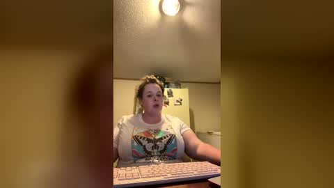 dahlia -kim online show from July 6, 2026, 2:41 am