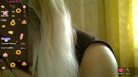 Snapshot of curvywild_lady30 chatting on June 20, 2026, 11:02 am Curvy online show from June 20, 2026, 11:02 am