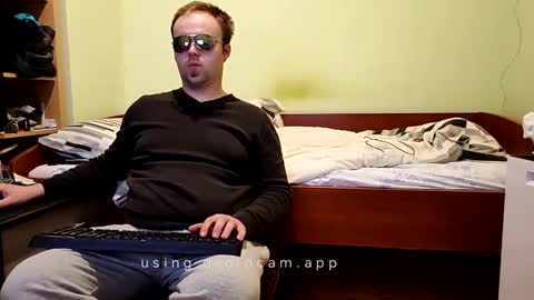 cute69696969 online show from March 11, 2025, 8:09 pm