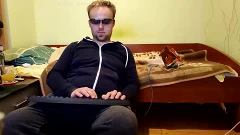 cute69696969 online show from September 27, 2025, 9:53 pm