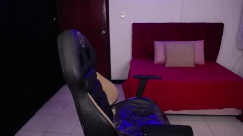 Snapshot of cute_angel_1 chatting on July 28, 2026, 3:21 pm cute_angel_1 online show from July 28, 2026, 3:21 pm