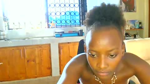 cute annah online show from July 23, 2026, 5:05 am