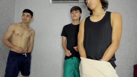 Snapshot of cute_boys18 chatting on January 6, 2025, 5:38 pm ARTURO-18 MATIAS-18 NIKOLAY-19 HADES-18 GABO-19 online show from January 6, 2025, 5:38 pm