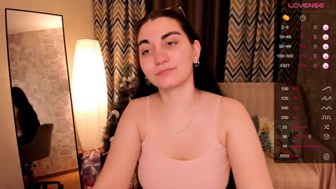 Snapshot of cute_chus chatting on December 18, 2024, 2:21 am Hanna online show from December 18, 2024, 2:21 am