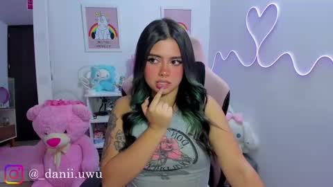 Snapshot of cute_dani__ chatting on June 19, 2026, 7:34 am Dani online show from June 19, 2026, 7:34 am