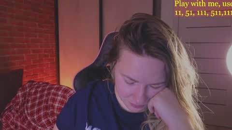 Snapshot of cute_darina chatting on December 27, 2024, 1:32 am Everyday stream in the same time online show from December 27, 2024, 1:32 am