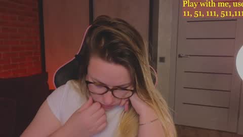 Snapshot of cute_darina chatting on January 21, 2025, 8:19 am Everyday stream in the same time online show from January 21, 2025, 8:19 am