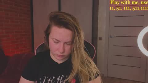 Snapshot of cute_darina chatting on February 19, 2025, 5:16 am Everyday stream in the same time online show from February 19, 2025, 5:16 am