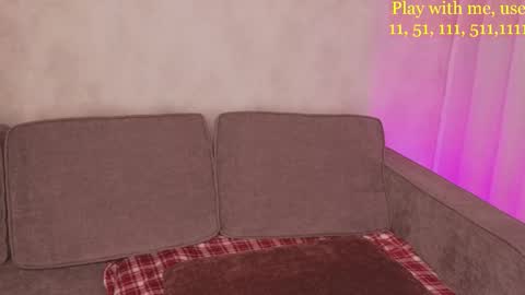 Snapshot of cute_darina chatting on October 18, 2025, 1:41 am Everyday stream in the same time online show from October 18, 2025, 1:41 am