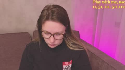 Snapshot of cute_darina chatting on November 7, 2025, 1:38 am Everyday stream in the same time online show from November 7, 2025, 1:38 am