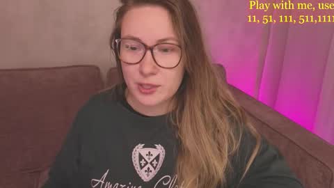 Snapshot of cute_darina chatting on December 5, 2025, 5:27 am Everyday stream in the same time online show from December 5, 2025, 5:27 am