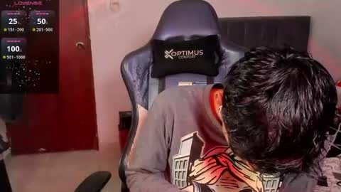 Snapshot of cute_diego_ chatting on June 10, 2026, 11:03 pm Diego online show from June 10, 2026, 11:03 pm