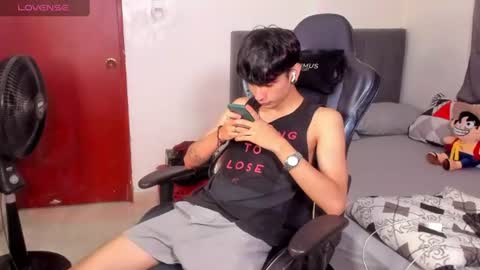 Snapshot of cute_diego_ chatting on June 23, 2026, 10:52 pm Diego online show from June 23, 2026, 10:52 pm