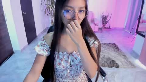 Snapshot of cute_fox_1 chatting on April 20, 2026, 2:53 pm Bella Fox online show from April 20, 2026, 2:53 pm