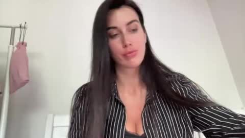 cute_kriss94 online show from July 9, 2026, 4:00 pm