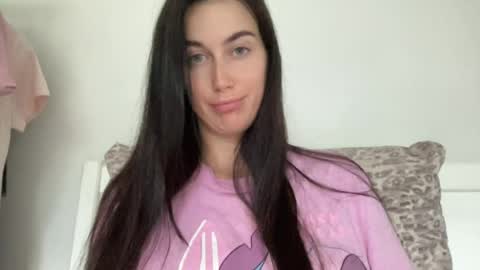 cute_kriss94 online show from July 25, 2026, 2:58 pm