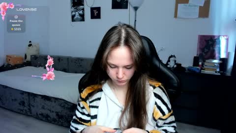Emily online show from April 1, 2026, 6:14 am